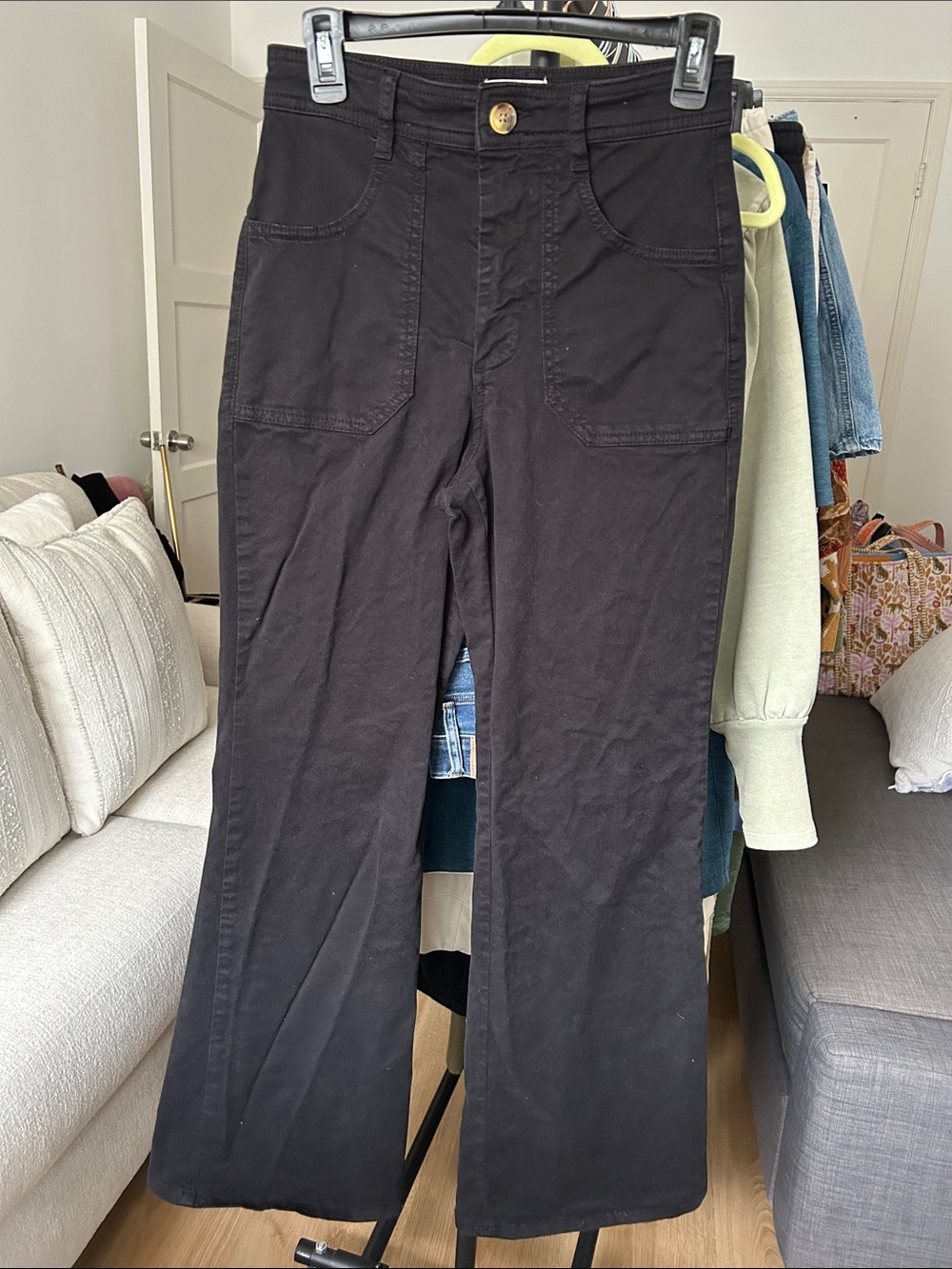 Marine Layer Pant. Size 6. 32” inseam. Black with stretch.